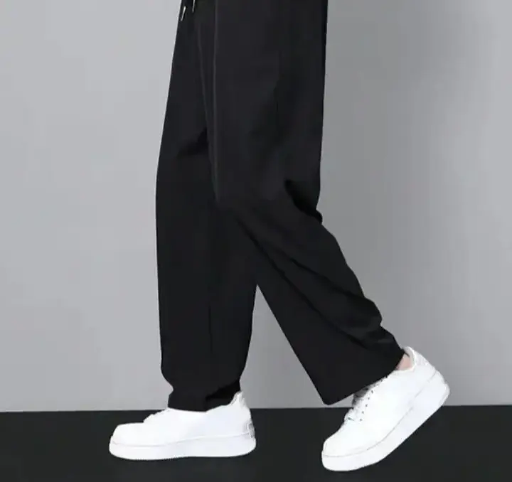 Men's Solid Black Lenian 